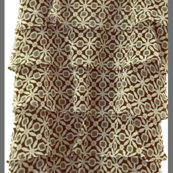 New York & Company Womens Black Floral Top EUC Size XS Ruffle Sleeveless Casual - Picture 3 of 4